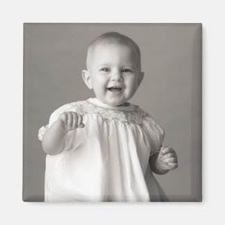 Lilly Magnet