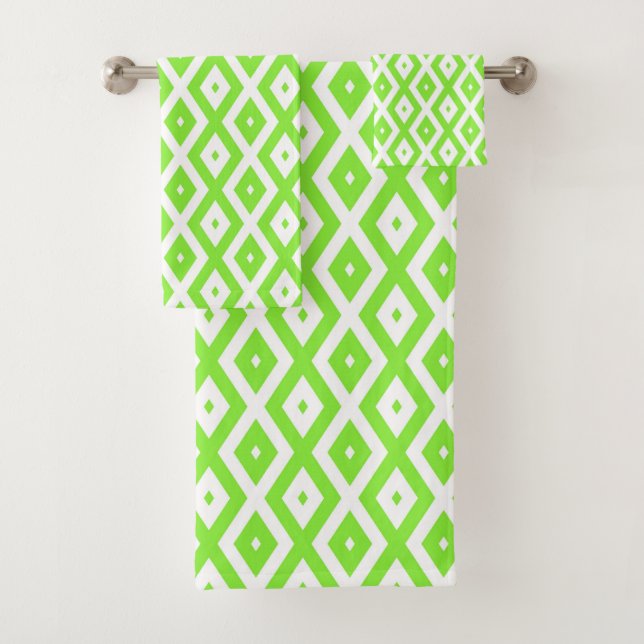 Lime green and white diamond pattern bath towel set (Insitu)