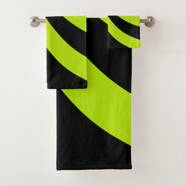Lime Wave Bath Towel Set (Insitu)