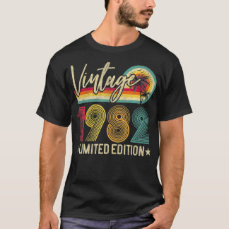 Limited Edition 1982 40th Birthday 40 Years Old Ga T-Shirt