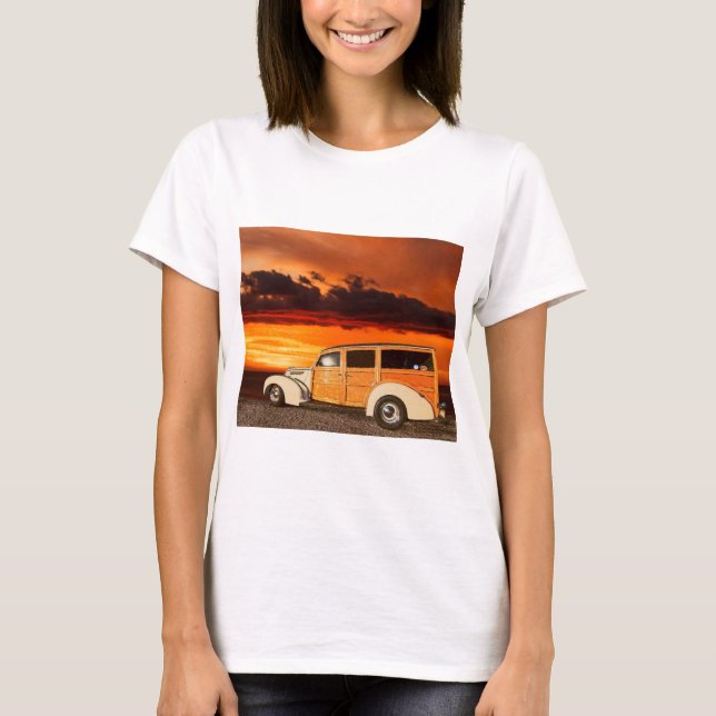 LIN56 Tan Woody.tif T-Shirt (Front)