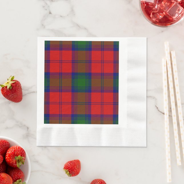 Lindsay tartan red green plaid napkin (Insitu)