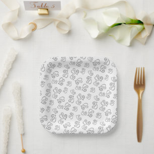 Linked Grey Heart Pattern Over White Napkins Paper Plate