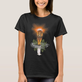 Lion Cross Jesus Reflection Water Mirror Sheep T-S T-Shirt