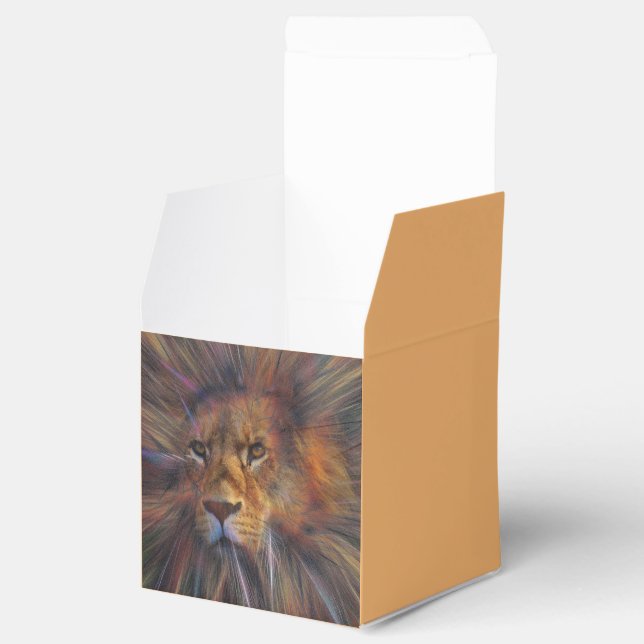 Lion in the Gallery Square Gift Box (Opened)