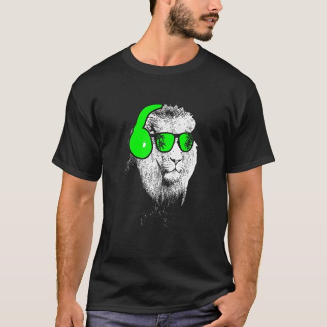 Lion sunglasses headphones festival music fan lion T-Shirt (Front)