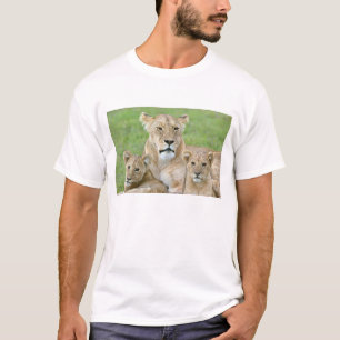Lioness and Two Cubs, East Africa, Tanzania, T-Shirt