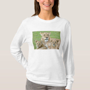 Lioness and Two Cubs, East Africa, Tanzania, T-Shirt