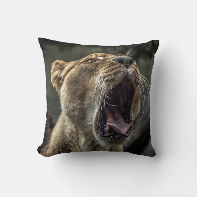 LIONESS YAWNING CUSHION (Front)