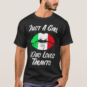 Lips and mouth love Italian flag Taranto T-Shirt