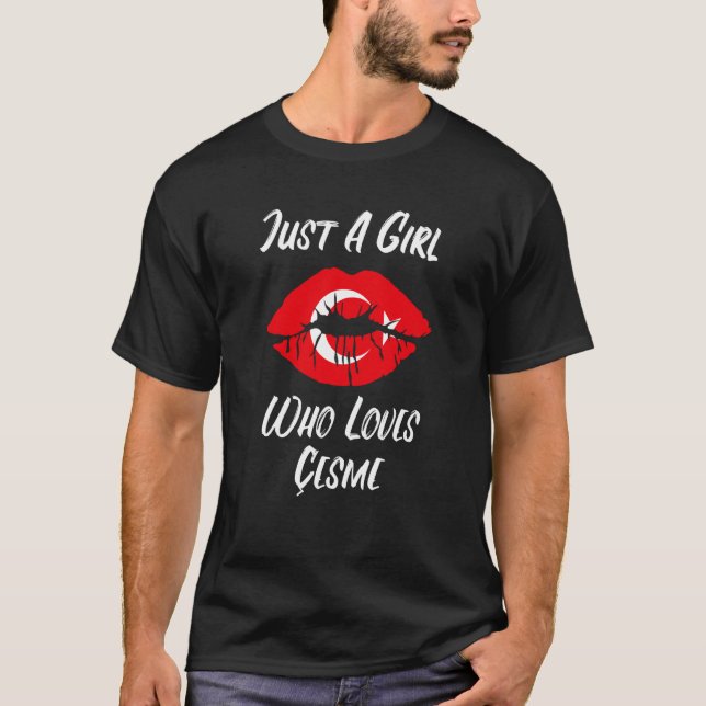 Lips Mouth Love Turkish Flag Cesme T-Shirt (Front)