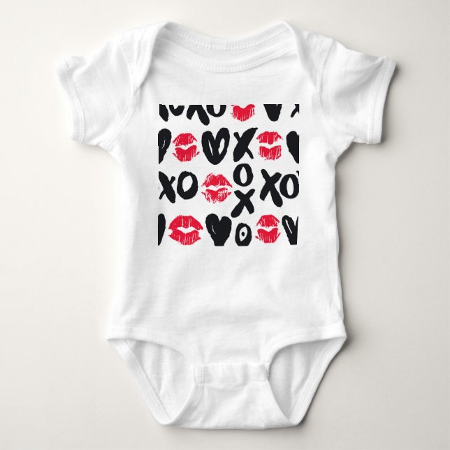 Lipstick Kisses Hearts Seamless Background Baby Bodysuit (Front)