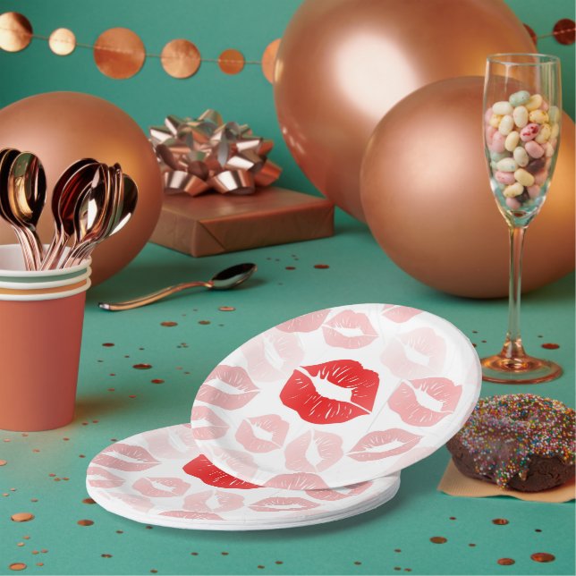 Lipstick Lips Paper Plate (Multi)