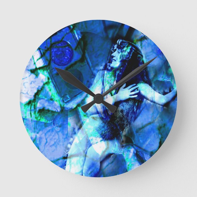 Listening to the Radio Round Clock (Front)