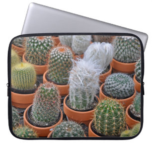 Little cactus plants laptop sleeve