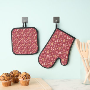 Little Gingerbread Man & Ribbon Bows Oven Mitt & Pot Holder Set