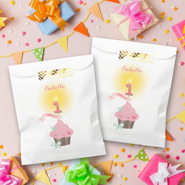 Little Miss Pink Cupcake Baby Girl's 1st Birthday Favour Bag (Little Miss Pink Princess Cupcake Baby Girl's 1st Birthday Party Favor Bag @ fatfatin_mini_me)