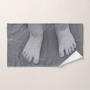 Little toes hand towel