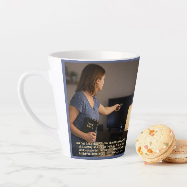 Living faithfully is enough latte mug (In Situ)
