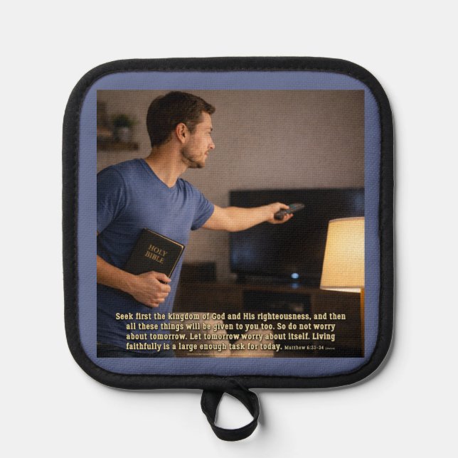 Living faithfully is enough pot holder (Front)