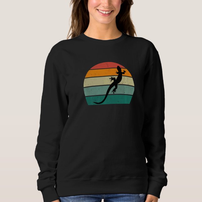 Lizard bearded dragon terrarium chameleon clawed r sweatshirt (Front)