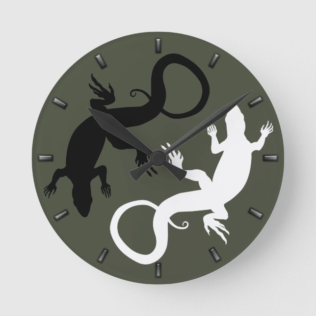 Lizard Clock Cute Reptile Art Lizard Wall Clock (Front)