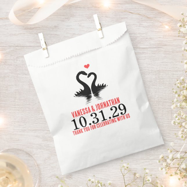 Loch Lovers Favour Bag (Clipped)