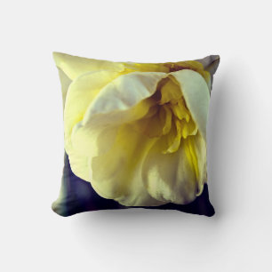 Lomo Narcissus Daffodil Pillow
