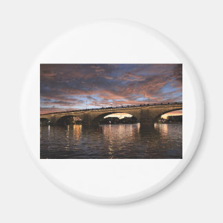London Bridge Magnet