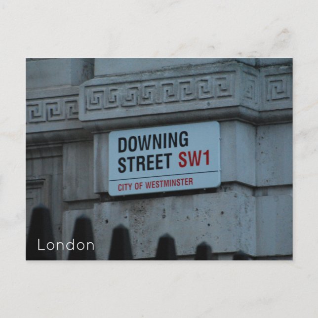 London - Downing Street Holiday Postcard (Front)