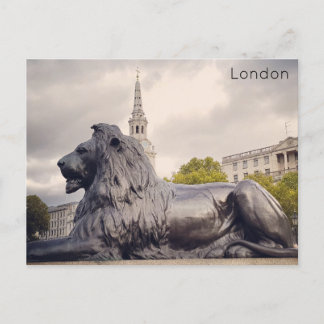 London - Trafalgar Square Holiday Postcard