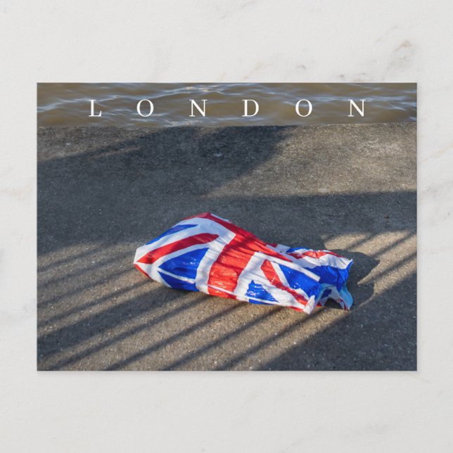 London Union Jack carrier bag postcard (Front)