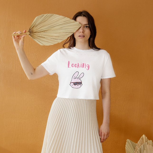 Looking Hot T-shirt (Creator Uploaded)