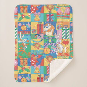 LOONEY TUNES™   Happy Holidays Christmas Pattern Sherpa Blanket