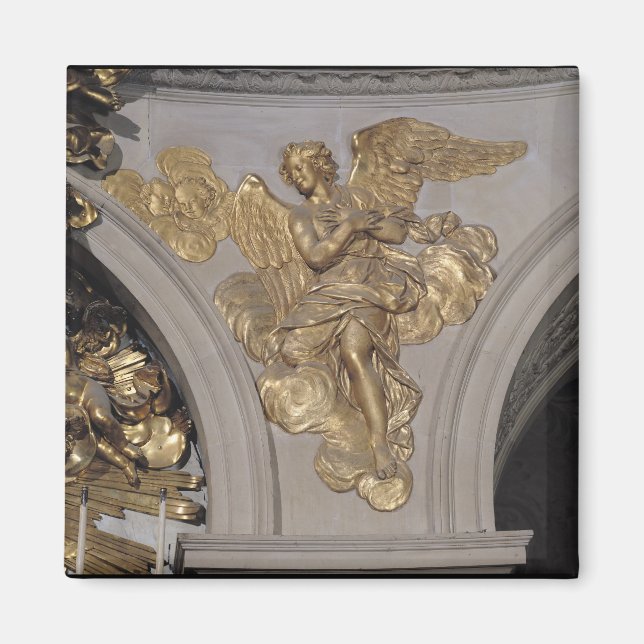 Louis XIV style angel, from the arch to the Magnet (Front)