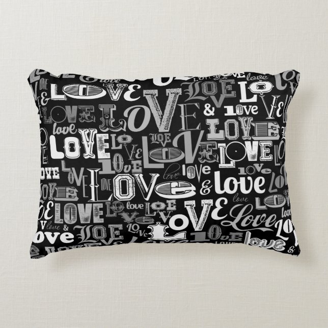Love 4 decorative cushion (Front)