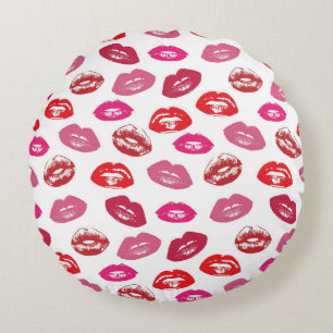 Love And Kisses Round Cushion