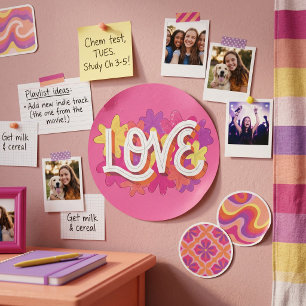 LOVE CLASSIC ROUND STICKER
