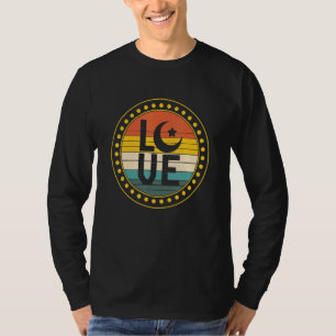 Love Crescent Muslim Praying Arabic Islam Symbol R T-Shirt