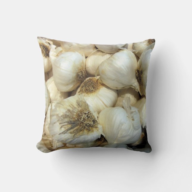 Love Garlic Throw Pillow (Front)