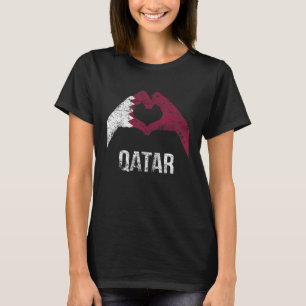 Love Heart Sign Vinatge Qatar Flag T-Shirt