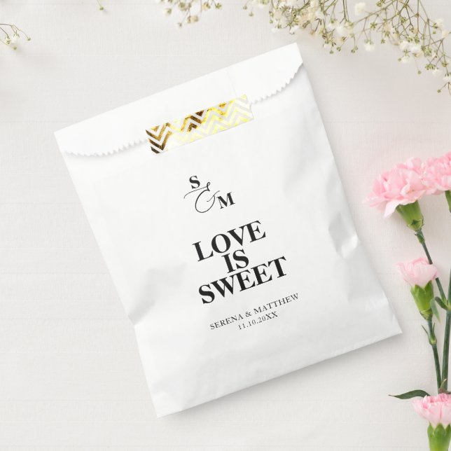 Love is Sweet Classic Monogram Wedding Favour Bag (Sealed)