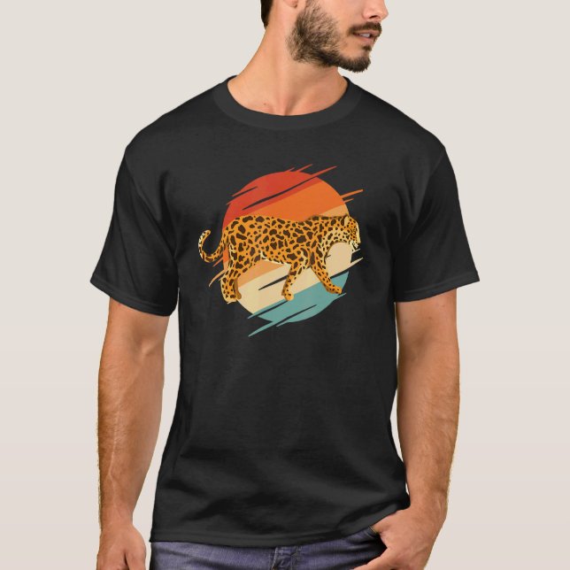 Love Jaguars Wildlife T-Shirt (Front)