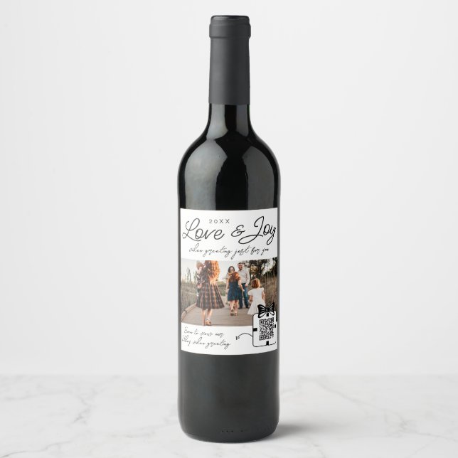 Love & Joy QR Code Video Message Family Photo Wine Label (Front)