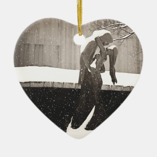 Love - New York Winter Ceramic Tree Decoration (Front)