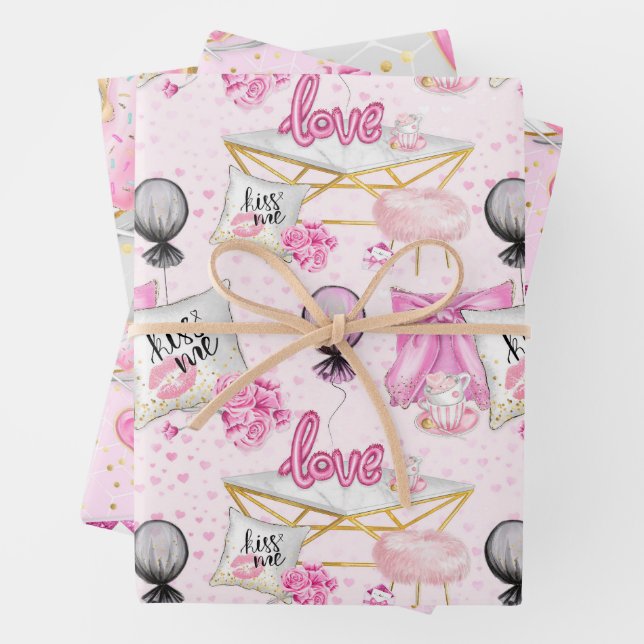 Love Pattern Wrapping Paper Sheet (In situ)