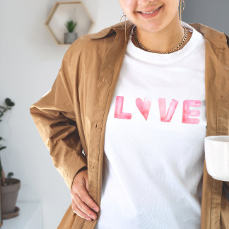 Love Pink Heart Valentine's Day / Summer T-Shirt 