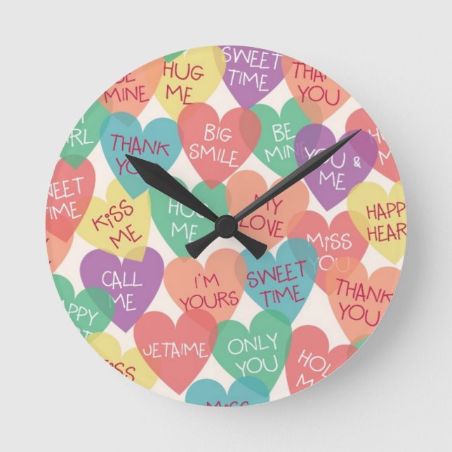 Love Shape Background Round Clock (Front)