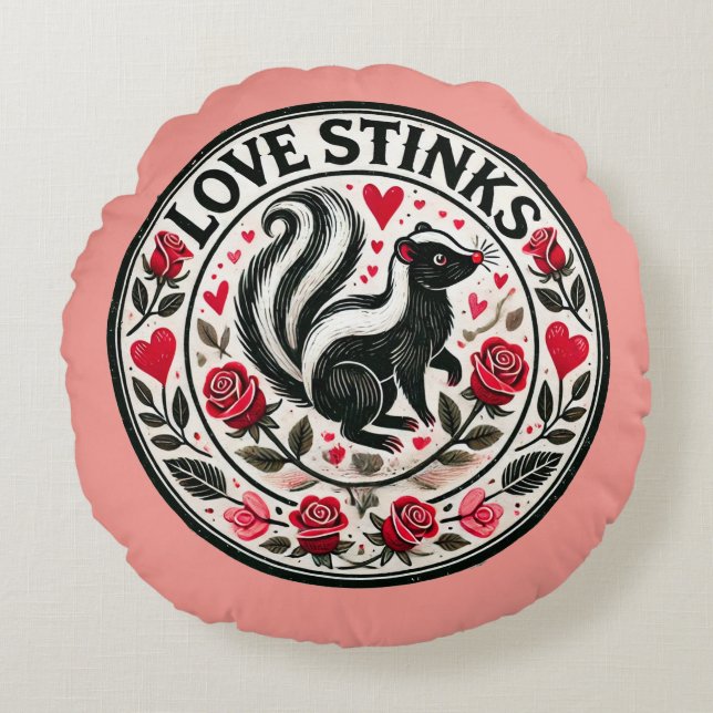Love Stinks Skunks Valentine's Day                 Round Cushion (Front)
