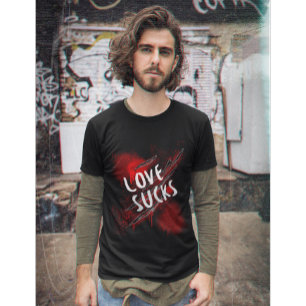 Love Sucks, Anti Valentine's Day Style Gothic  T-Shirt